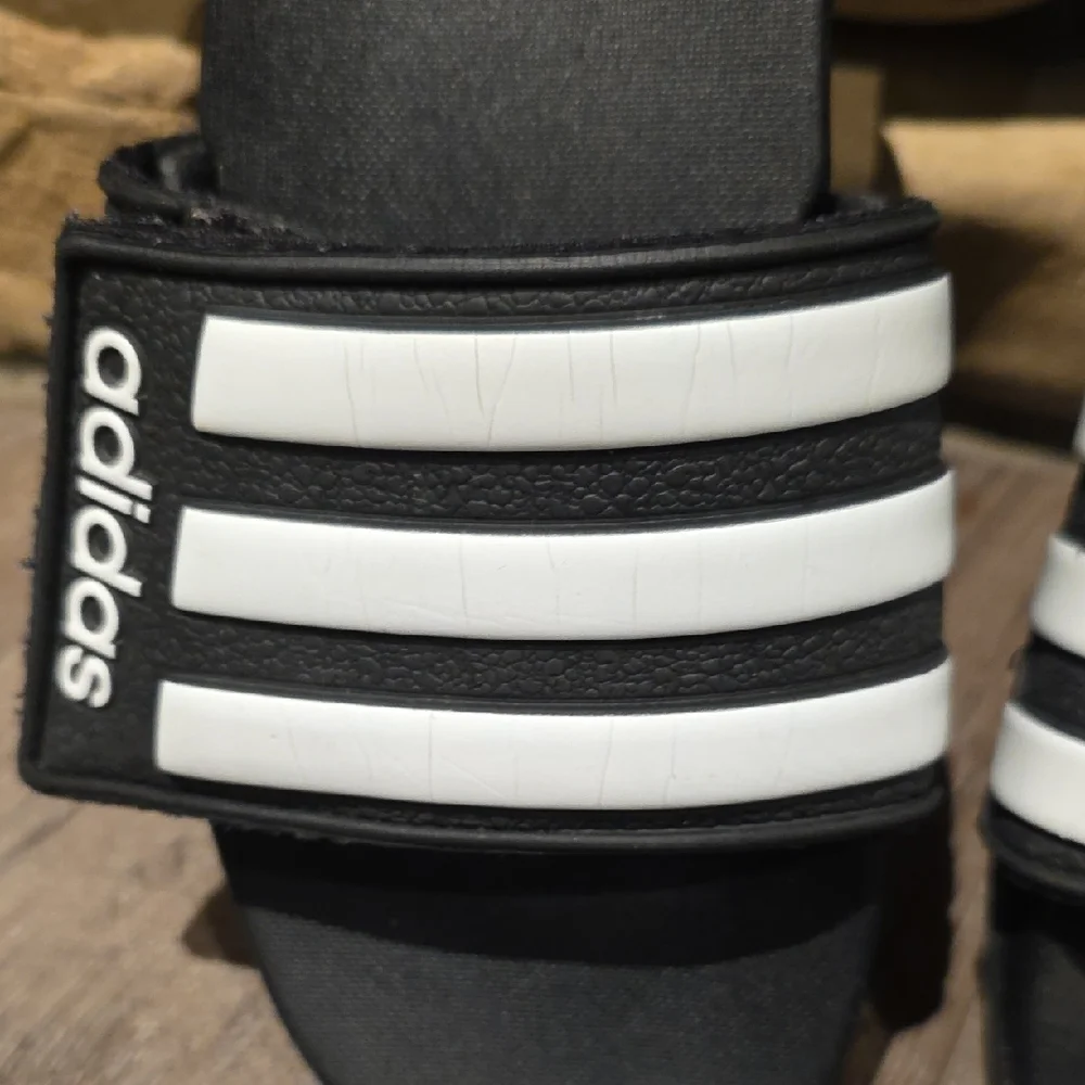 Adidas- Boy's Or Girl's Black and White Striped Slides - Size: 3 Youth